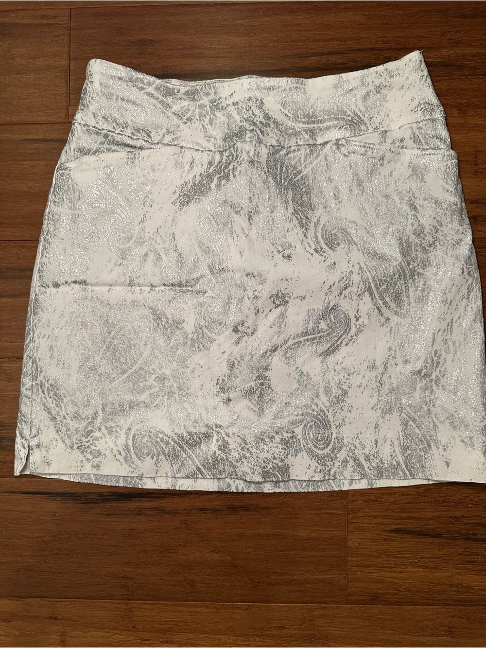 Swing White Metallic-Pattern Golf Skort Size 10